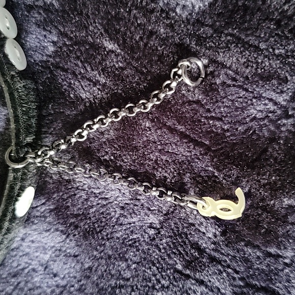 Vintage Chanel Velvet and pearl button belt.... - Picture 5 of 12